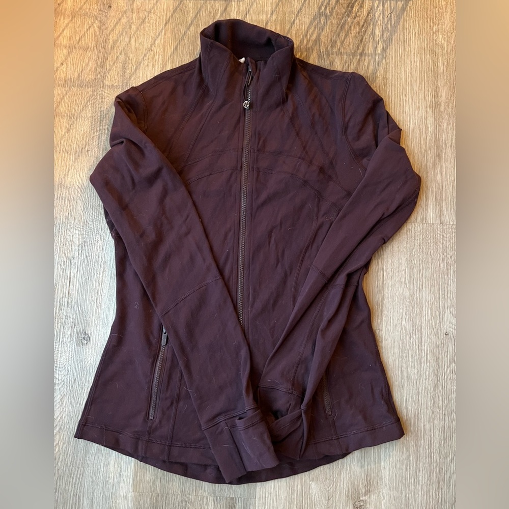 Lululemon Black Cherry Define size 8